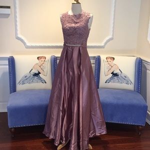 International Brand | Evening Gowns